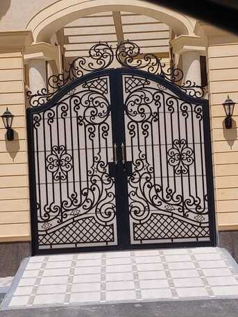 Riyadh, Construction, للحدادة و المونيم،الذجاج