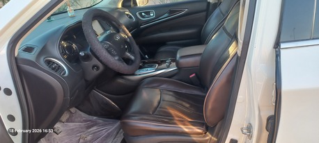 Jubail, Vehicles, Cars & Trucks , SAR 75000,  Infiniti QX60,  2015,  Automatic,  186000 KM,  Well Maintained  V6 3.5L AWD