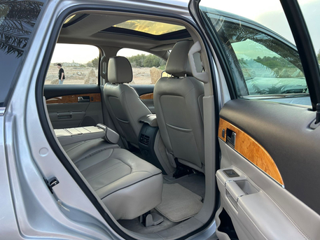 Riyadh, Vehicles, Cars & Trucks , SAR 30000,  Ford Cortina,  2013,  Automatic,  245000 KM,  Ford Lincoln For Sale