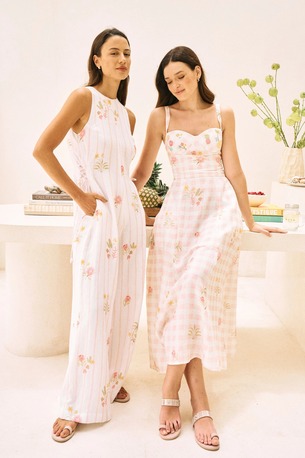 Mumbai, Clothing & Accessories, INR 20000,  Luxury Beachwear That Defines Summer