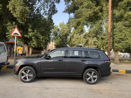 Riyadh, Vehicles, Cars & Trucks , SAR 135000,  Jeep Grand Cherokee L,  2022,  Automatic,  111000 KM,   4x4 Full Option