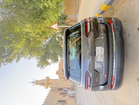 Riyadh, Vehicles, Cars & Trucks , SAR 135000,  Jeep Grand Cherokee L,  2022,  Automatic,  111000 KM,   4x4 Full Option