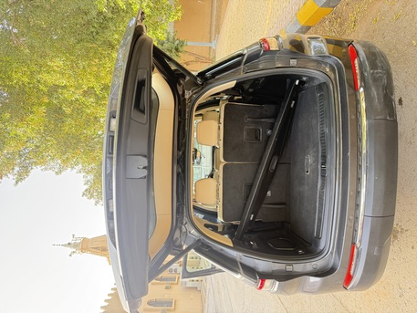 Riyadh, Vehicles, Cars & Trucks , SAR 135000,  Jeep Grand Cherokee L,  2022,  Automatic,  111000 KM,   4x4 Full Option