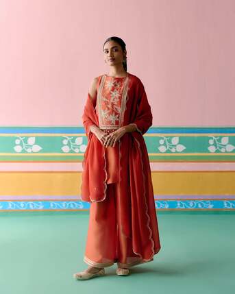 New Delhi, Clothing & Accessories, INR 12450,  Shop Floral Kurta Sets For Summer | Label Mogra