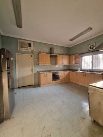 Zinj, Villas, BHD 700,  5-Bedroom Private Villa For Rent In Sahala | Private Garden |