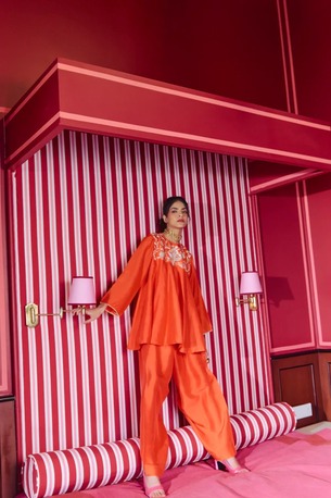 Mumbai, Clothing & Accessories, INR 30000,  Designer Suit Set