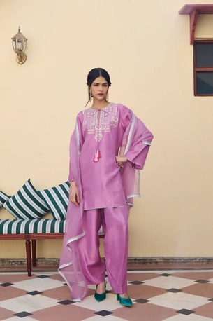 Mumbai, Clothing & Accessories, INR 30000,  Designer Suit Set