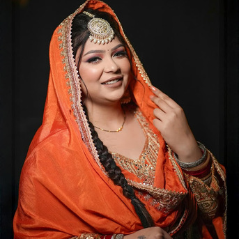 New Delhi, Lessons Offered, Lakm&eacute; Academy South Campus &ndash; Build Creative Skills With Expert Nail Training