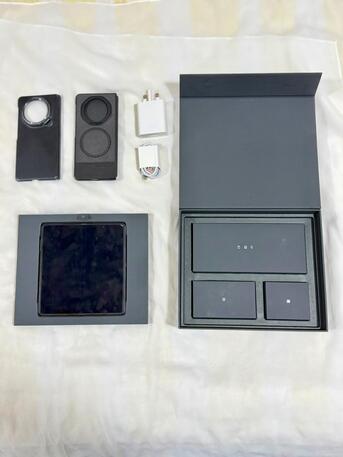 Dammam, Mobile Phones, SAR 3050,  Honor Magic V3 Foldable For Sale 512 Memory