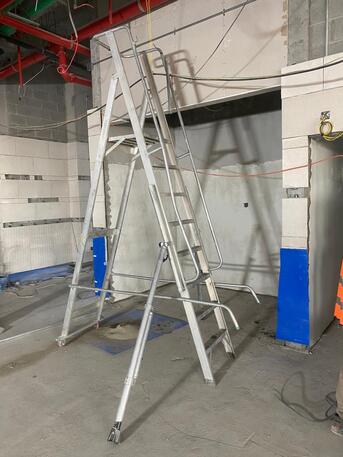 Al Aziziyah, Tools, SAR 1200001400,  Want To Sell Podium Laddar