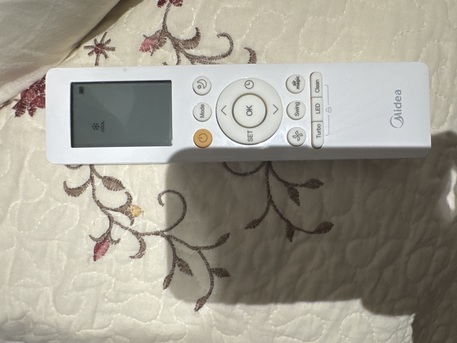 Abqaiq, Air Conditioners, SAR 3600,  2 Piece Midea AC 1.5 Ton Only Six Months Used. In Excellent Condition