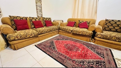 Al Aziziyah, Furniture, SAR 180,  7 Seater Sofa Set For Sals With Decor 2 Tables And Carpet
