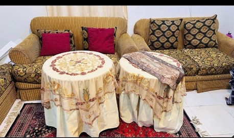 Al Aziziyah, Furniture, SAR 180,  7 Seater Sofa Set For Sals With Decor 2 Tables And Carpet