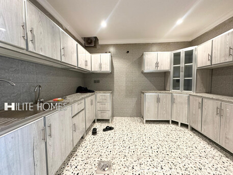 Salmiya, Apartments/Houses, KWD 800/month,  3 BR,  Renovated Three Bedroom Seaview Apartment In Salmiya