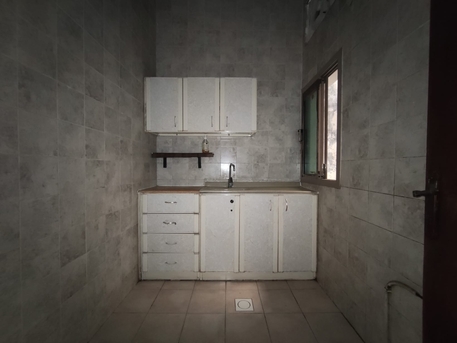 Manama, Apartments/Houses, BHD 100/year,  1 BR,  Manama:- Groundfloor 1Bhk Unfurnished Flat On Rent Close To Sacred Heart Church..