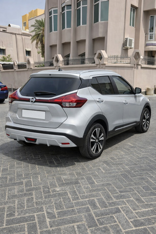 Manama, Vehicles, Cars & Trucks , BHD 5250,  Nissan Kicks SV,  2022,  Automatic,  28000 KM,    For Sale