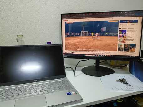Riyadh, Electronics, SAR 250,  Computer Monitor For Sale (HP Thinkvision)