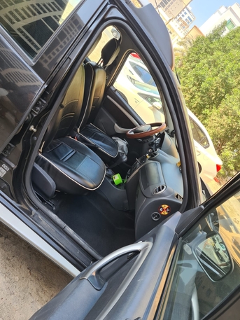 Manama, Vehicles, Cars & Trucks , BHD 1300,  Renault Duster,  2014,  Automatic,  121000 KM,  CAR/  / Excellent Condition / 2.0L