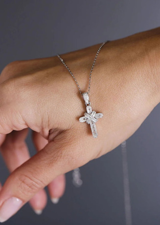 London, Jewelry, GBP 1450,  Luxury 3D Diamond Cross Statement Necklaces In London.