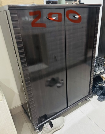 Al Sulaymaniyyah, Furniture, SAR 1000,  Bed Room Set, Dining Table, Two Sofa, Shoe Rack For Sale