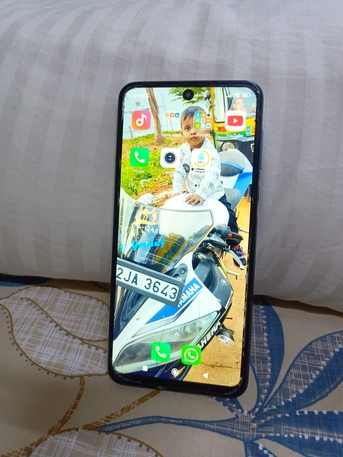 Hamad Town, Mobile Phones, BHD 20,  Redmi Note 9 Pro In Very Good Condition..