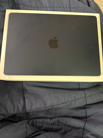 Jeddah, Appliances, SAR 3800,  Mac Book 15 -inch Mac Book Air With Apple M3 Chip 256