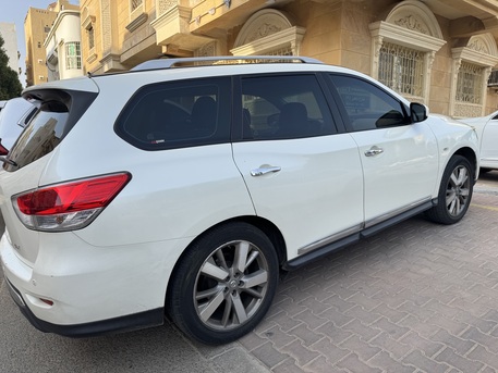 Al Rehab, Vehicles, Cars & Trucks , SAR 38000,  Nissan Pathfinder,  2016,  Automatic,  224200 KM,   SV