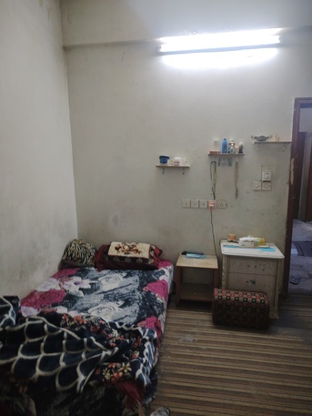 Al Wizarat, Rooms Available, SAR 800/month,  Furnished,  One Big Furnished Room Available For Executive Person