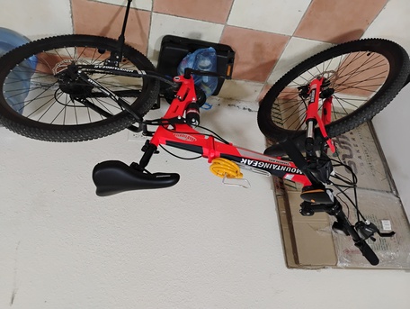 Jubail, Bicycles, SAR 1000,  Mountaingear Bicycle 21 Gears With Accessories. Original Price 1200+ [NEGOTIABLE PRICE]