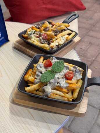 Dammam, Job Seekers, Burger Chef - 5 Year Experience