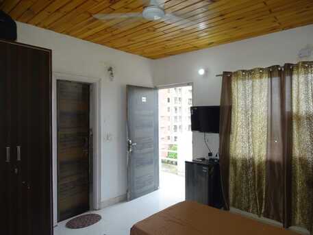 Gurgaon, Apartments/Houses, INR 4999/month,  Furnished,  3 BR,  1650 Sq. Meter,  PG For Boys In IMT Manesar