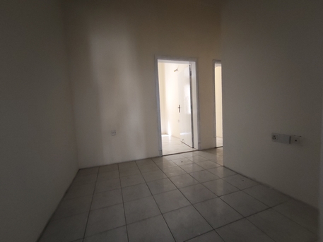 Manama, Apartments/Houses, BHD 120/year,  2 BR,  Sagaya:- 2Bhk Unfurnished Flat On Rent Close To Kerla Samajan..
