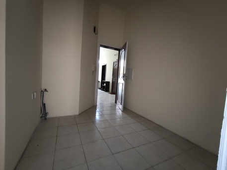 Manama, Apartments/Houses, BHD 120/year,  2 BR,  Sagaya:- 2Bhk Unfurnished Flat On Rent Close To Kerla Samajan..