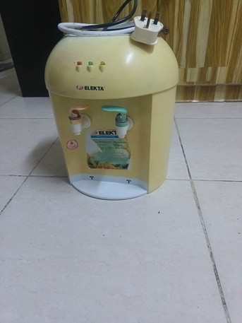 Al Khobar Al Shamalia, Appliances, SAR 100,  Electric Water Dispenser And Cistal Glass New