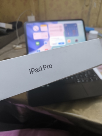 Hara, Mobile Phones, SAR 3300,  Ipad Pro 11inch M4 + Magic Keyboard