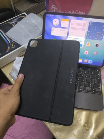 Hara, Mobile Phones, SAR 3300,  Ipad Pro 11inch M4 + Magic Keyboard