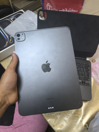 Hara, Mobile Phones, SAR 3300,  Ipad Pro 11inch M4 + Magic Keyboard