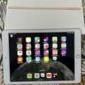 SAR 450,  Apple  IPad 6 Gen  9.7 Inch 32gb 100 % Original Condition 87