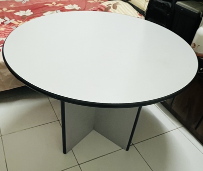 Jeddah, Furniture, SAR 200,  Dining Table( Round)