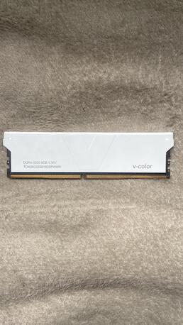 Manama, Computers, BHD 15,  V-color DDR4 8GB Single Stick