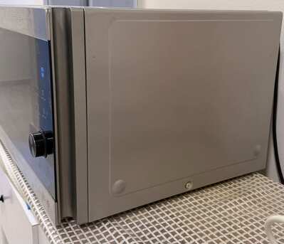 Al Khobar Al Shamalia, Appliances, SAR 500,  Urgent Sale. LG Microwave Oven 28L, Only 7 Months Old. Good Condition.