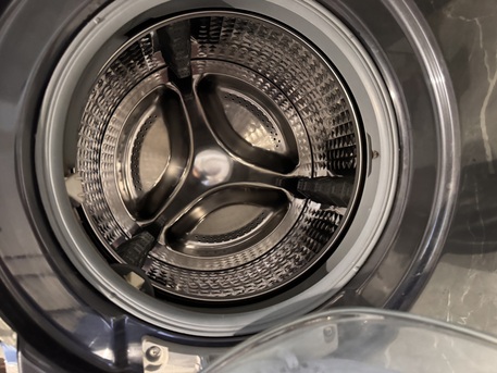 Riyadh, Appliances, SAR 3000,  Samsung Washing Machine - Washer-Dryer Combo 17/9kg