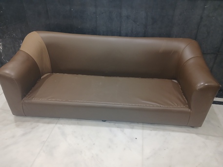 Jeddah, Household Items, SAR 450,  5 Seater Leather Sofa