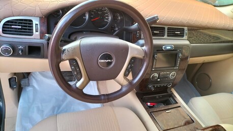 Riyadh, Vehicles, Cars & Trucks , SAR 30500,  GMC Yukon Denali Black,  2009,  Automatic,  281909 KM,  GMC Yukon Denali Full Family Used SUV