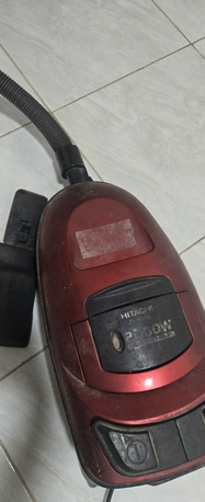 Riyadh, Appliances, SAR 50,  HITACHI VACCUME CLEANER 2000W
