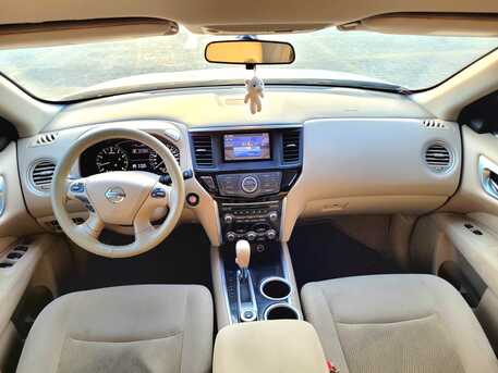 Manama, Vehicles, Cars & Trucks , BHD 4100,  Nissan Pathfinder,  2015,  Automatic,  71000 KM,  Single Owner, Seven Seater, Top Excellent Condition