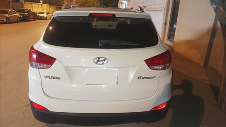 Al Malaz, Vehicles, Cars & Trucks , SAR 35000,  Hyundai Tucson,  2012,  Automatic,  245000 KM,    Well Maintained In Good Condition For Sale