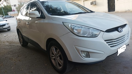 Al Malaz, Vehicles, Cars & Trucks , SAR 35000,  Hyundai Tucson,  2012,  Automatic,  245000 KM,    Well Maintained In Good Condition For Sale
