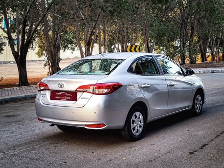 Manama, Vehicles, Cars & Trucks , BHD 4000,  Toyota Yaris,  2020,  Automatic,  78000 KM,  Silver Color, Well Maintained