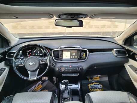 Manama, Vehicles, Cars & Trucks , BHD 5600,  Kia Sorento GT V6 AWD,  2016,  Automatic,  129000 KM,  Fully Loaded, No Replacement